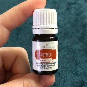 Young Living Nutmeg Essential Oil